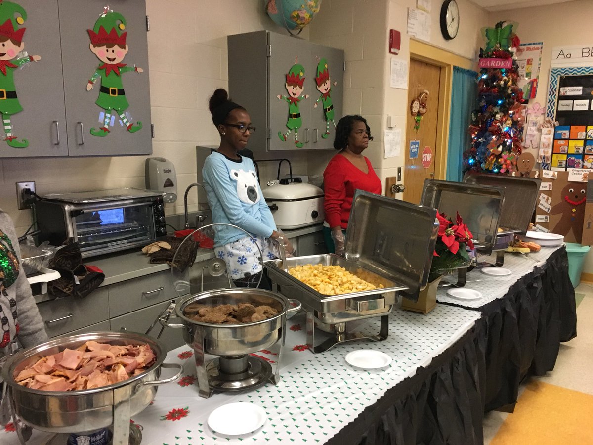 HalickiJanet's tweet photo. MLK blessing to have Sharon King in the autism unit. Having Polar Express breakfast with students and families @YtownSchools @krish_mohip. https://t.co/XTjMQIWupE