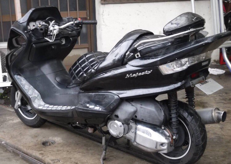 Majestyyyyyy's tweet photo. 千葉県から
マジェスティ売ります
書類あります！
現金でも交換でも可能です
そこそこいじってるなら原付でも可能です
4miniやズーマーなど気になります

#マジェスティC #マジェスティ
#マジェc #ビックスクーター #ビック #250cc #ビック売ります #マジェスティ売ります #マジェ売ります #単車 #交換 https://t.co/FJ3bAUGtVL