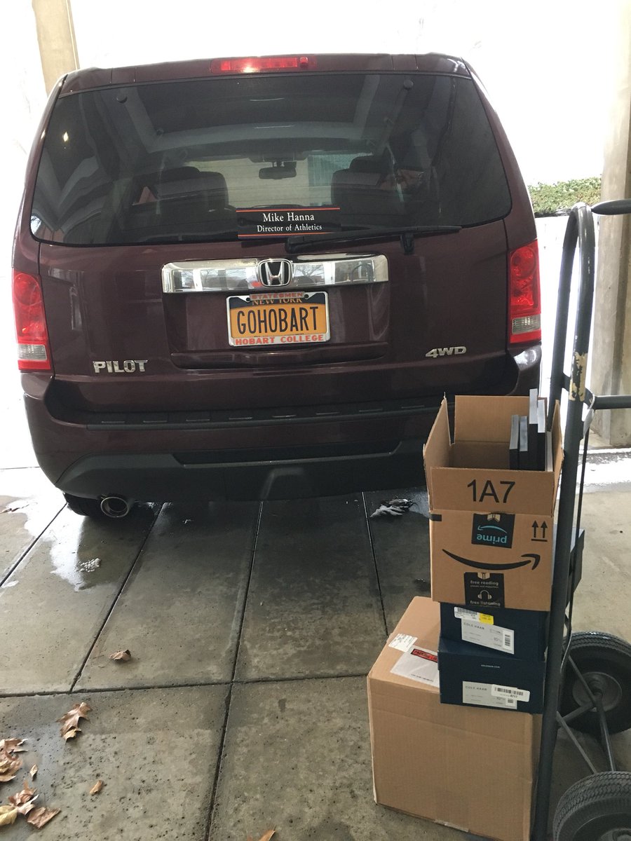 Pack in’ up at Bristol Gym.  4 decades of TEAMWORK.  Thank you one &amp; all!  Hip Hobart Forever! ❤️HWS/Geneva/FLX