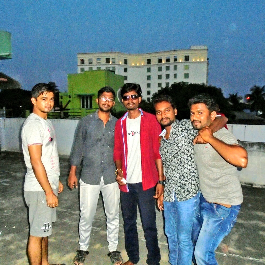 gowthamgilli17's tweet photo. #UnexpectedPic๐ https://t.co/cq55NIt0BG