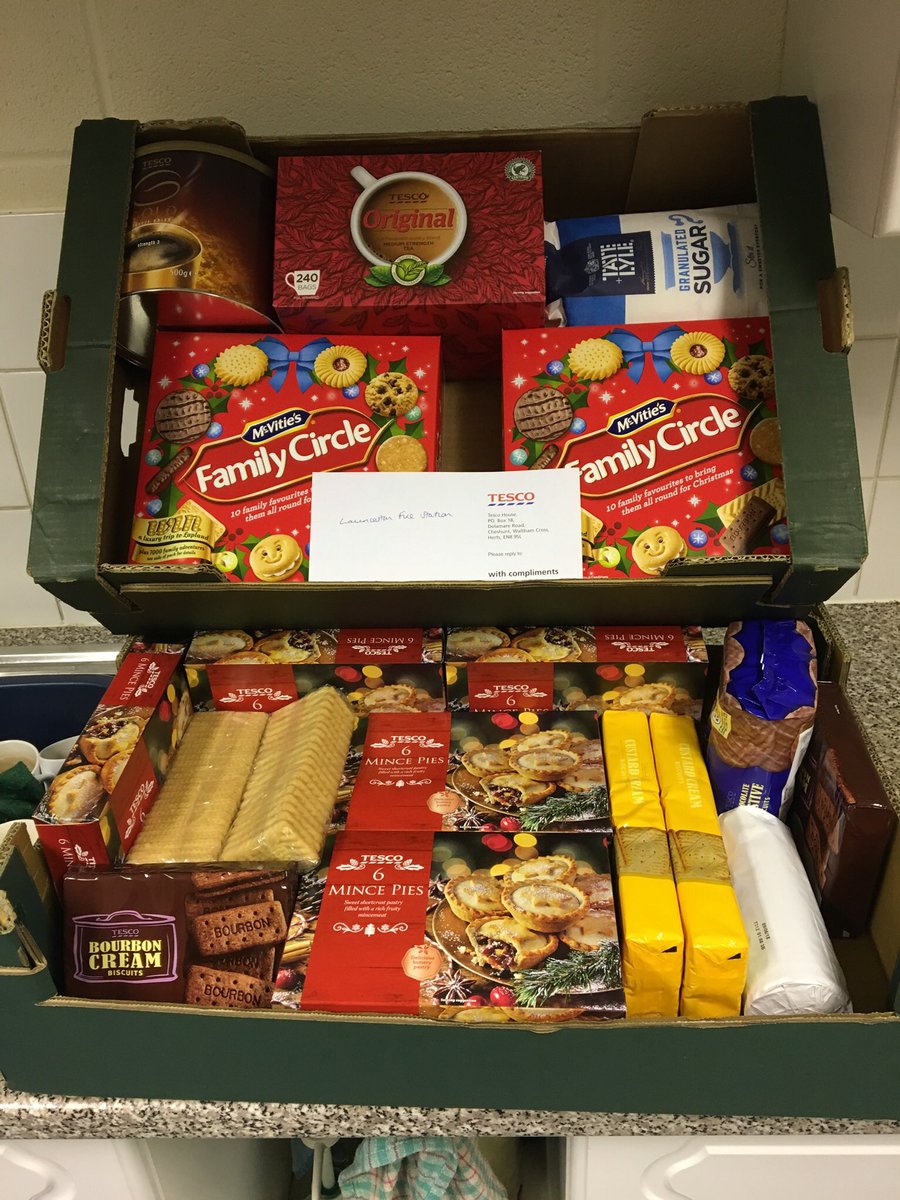 LauncestonCFRS's tweet image. Thanks to Shelley Vanstone &amp;amp; Tesco for their Support in the Community with a Kind Donation with a Christmas Holiday Hamper #ChristmasSpirit