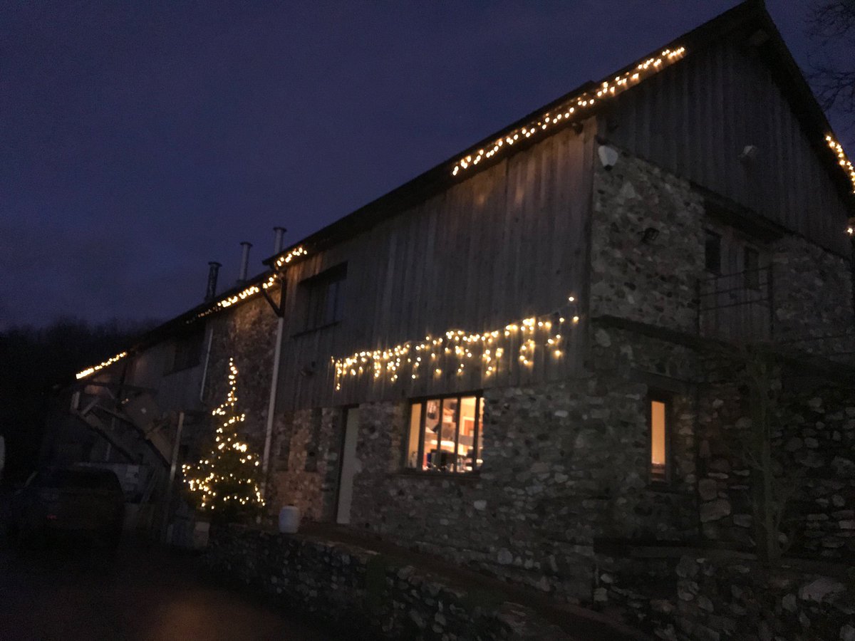 otterbrewery's tweet photo. Happy Christmas to all our kindred spirits out there. Go well and be merry with love from all of us at the Brewery https://t.co/e6ezP0WFxj