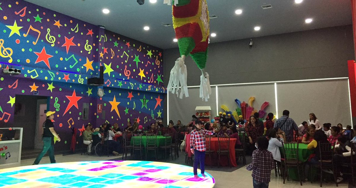 darikfer's tweet photo. ¡Trocitos de Esperanza nos invitó a su posada! #TodosSomosRemax #RemaxGlobalGo  - https://t.co/VYgh0P9FLR https://t.co/v4IFILBiAW