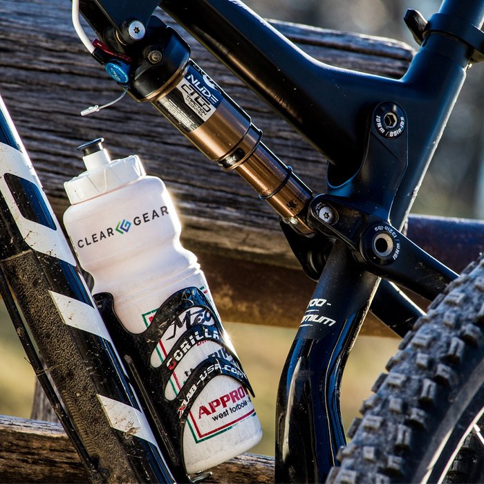 ClearGearSpray's tweet photo. Every athlete goes through their fair share of water bottles and jugs. We want to know: what's your go-to water container? #hydrate #cleargear https://t.co/UjqxvNXZau