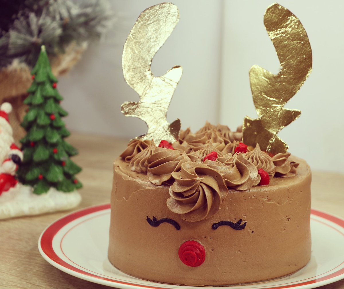 L Atelier De Roxane Layer Cake Renne De Noel Au Chocolat C Est Un Peu Comme Une Licorne De Noel Mais Sans La Corne Quoi La Recette