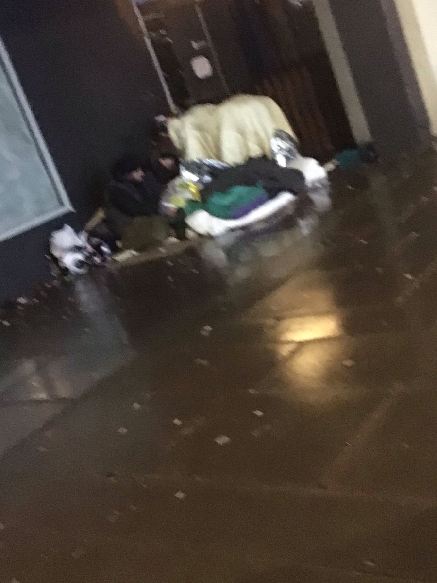 EarthsLonAngels's tweet photo. When we were out and about in #Northampton doing what we can for #homeless people. Just simple things help, deodorant, toothbrush and toothpaste, wet wipes etc as well as warm and dry clothes and sleeping bags. Thankyou all for your donations. Always welcome. https://t.co/SaZOOsAA4i
