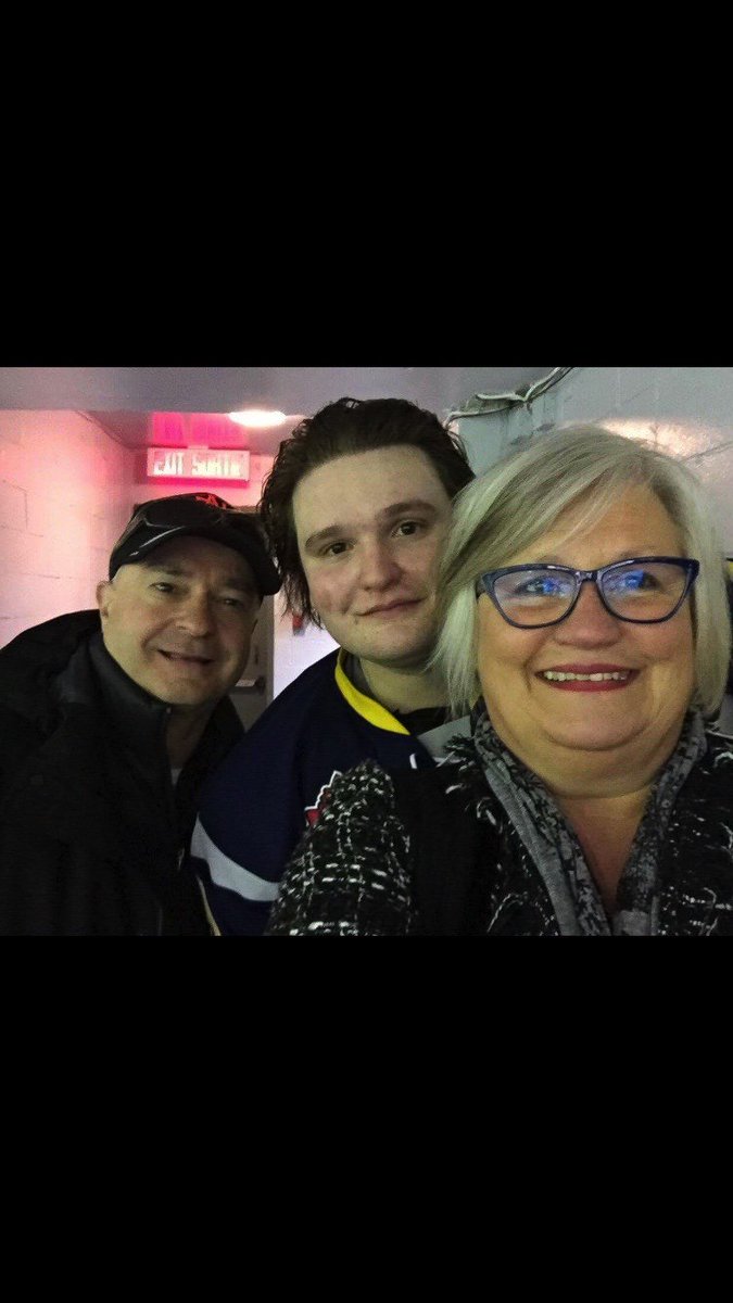 TPancel's tweet photo. Mom is 8 years cancer free today ❤️ #Warrior https://t.co/dJZphJO8RM