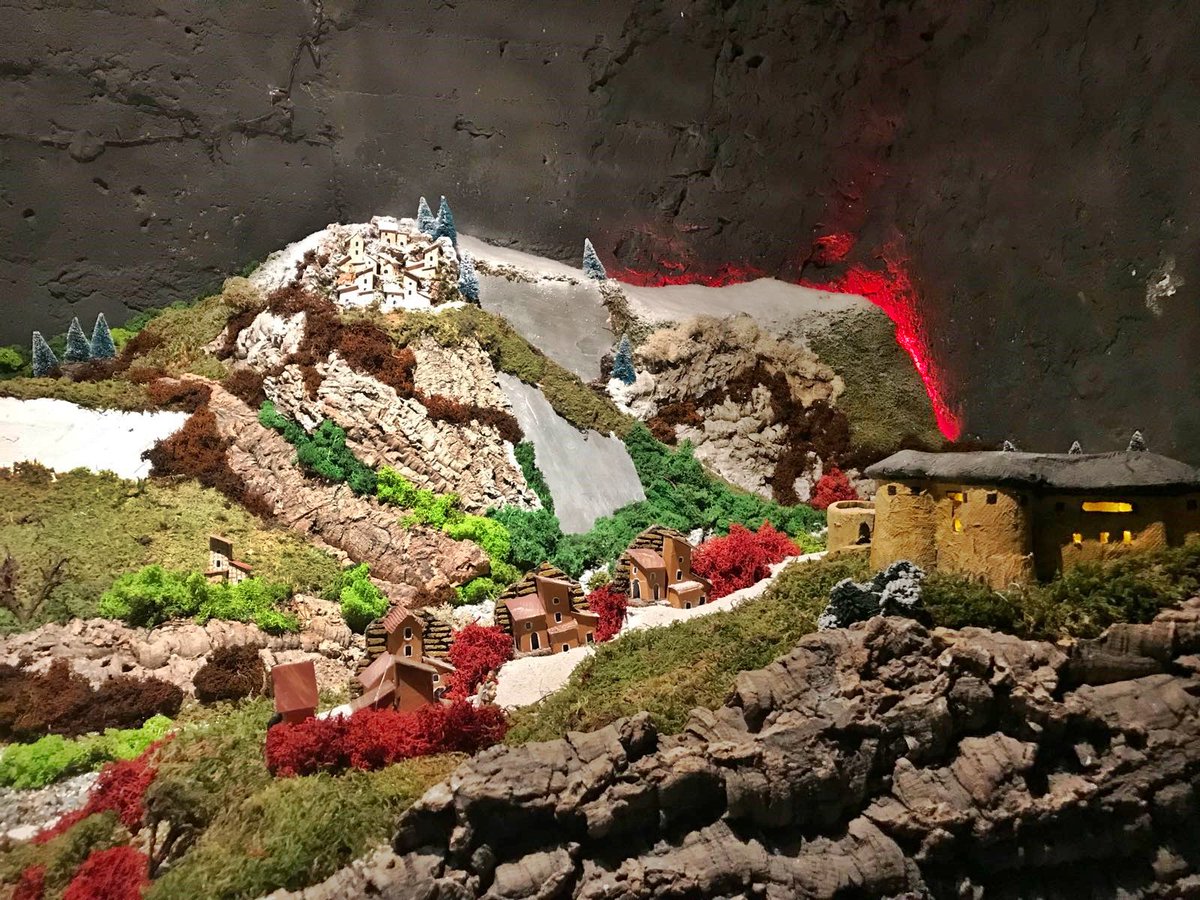 compianocastle's tweet photo. La Mia Valle - come fosse un presepe, un modello di più di 10 metri racconta l'Alta Val Taro. Inaugurazione 26 dicembre ore 10 #valtaro #presepe https://t.co/BaWfOn7KKy