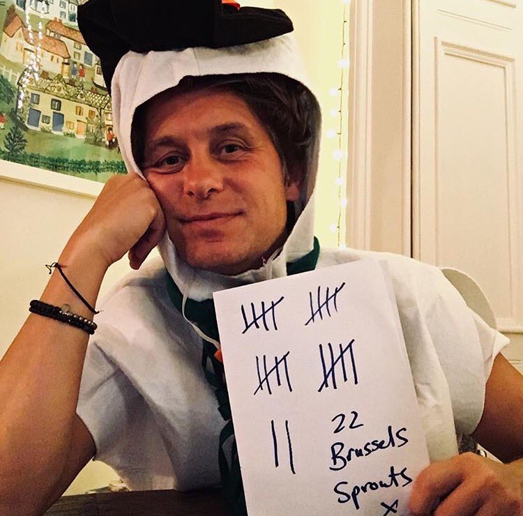 How can one person be so perfect? 💛💛💛💛💛 <a href="/OfficialMarkO/">Mark Owen</a>