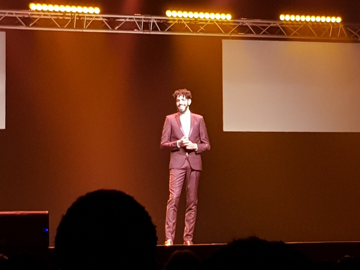 Nassima_OUAIL's tweet image. Sympa le spectacle de @MohamedNouar à @VilledeBagneux ce soir 😀👏 #JMJD #rire #Gentleman