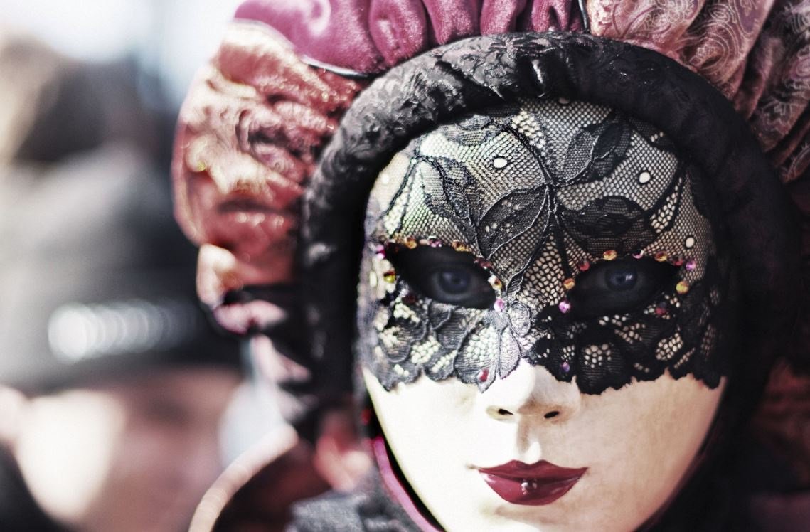 CrockerArt's tweet photo. #ArtMix Masquerade has been hundreds of years in the making! Inspired by #MastersOfVenice (on view until 2/4/18), a night of mystery, magical light & music awaits!
Th. 1/11/18
6 - 9:30 PM
21+ only!
FREE for any #CrockerMember
Just $10 for nonmembers!
TIX: https://t.co/yvlssUENNl https://t.co/4O9cRs2BwE