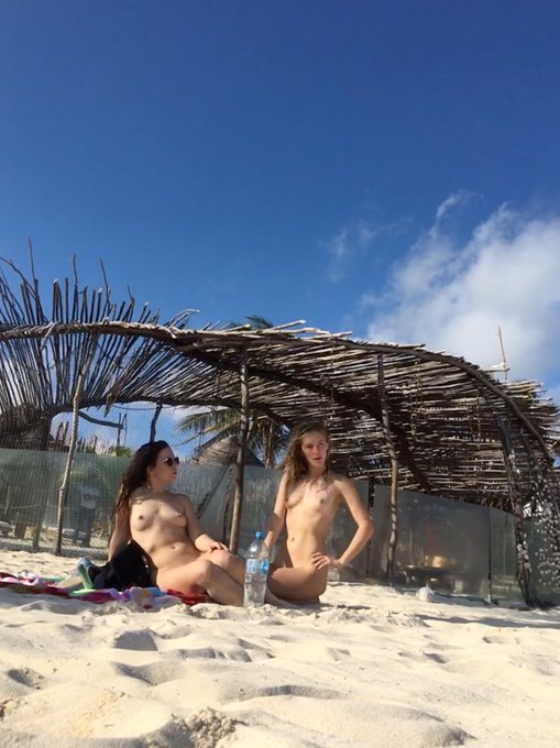 We&rsquo;re traveling the world in search of good dick 🏝 https://t.co/ma4ZneKr9g<a href="/tag/bush"class="tags"><span>#bush</span></a>