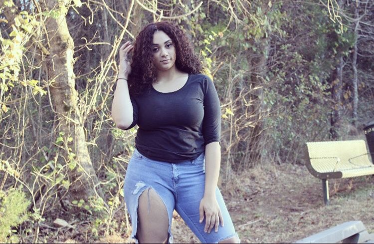empressx_'s tweet photo. I don’t even use twitter but LOVING the tag. #BlackQueensOfUNCC ❤️ My Hearts 👸🏾👸🏽 My Caribbean Students Association Executive Board🇻🇮🇯🇲🇰🇾🇭🇹🇵🇷 https://t.co/2DufyZhS9f