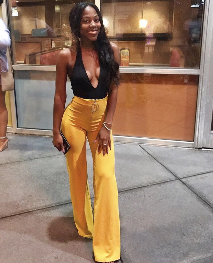 empressx_'s tweet photo. I don’t even use twitter but LOVING the tag. #BlackQueensOfUNCC ❤️ My Hearts 👸🏾👸🏽 My Caribbean Students Association Executive Board🇻🇮🇯🇲🇰🇾🇭🇹🇵🇷 https://t.co/2DufyZhS9f