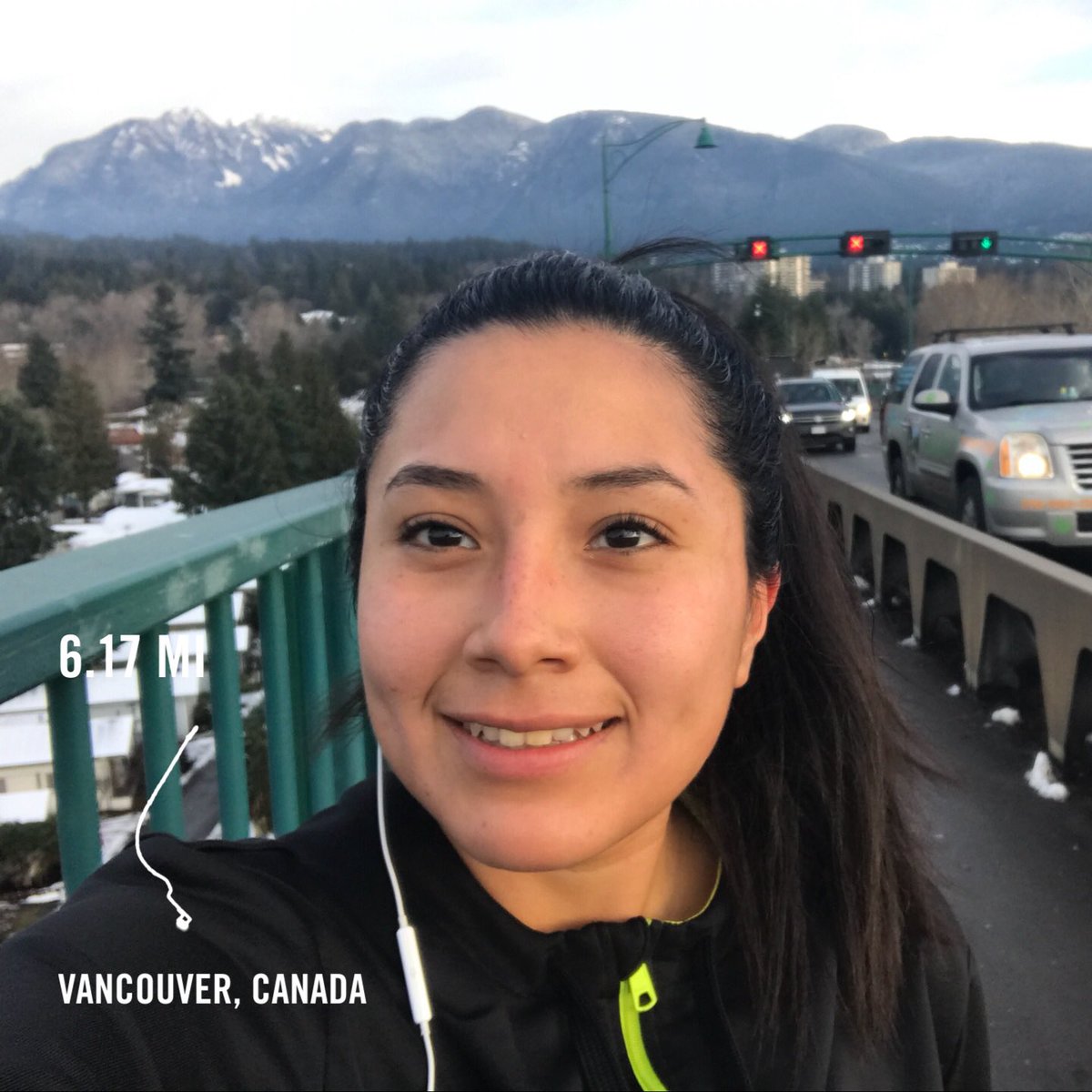 AleTrsLpz's tweet image. #RunningThroughTheWoods #UnderTheBridge #CrossingStanleyPark #ClearingMyMind #EnjoyingTheView  💙✨