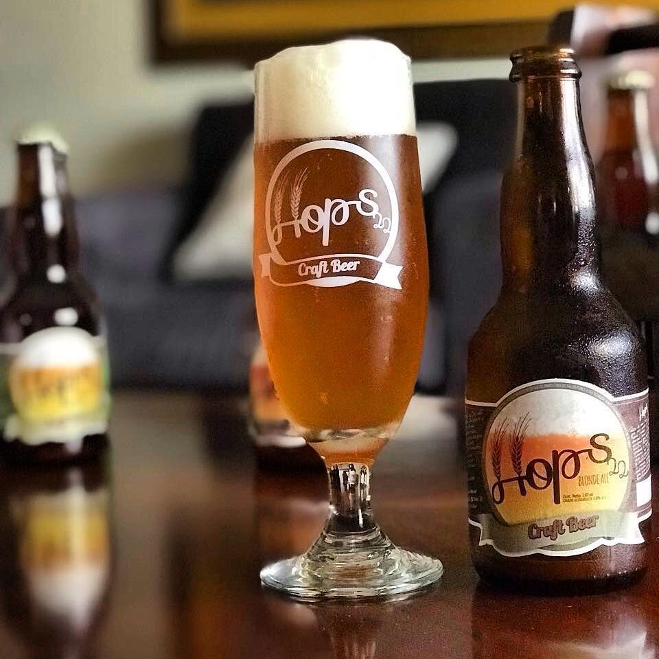 hops_22's tweet photo. La cerveza del #beernes , nuestra Blonde Ale.
-
-
-
#hops22 #craftbeer #cervezaartesanal #cerveza #birra #craftbeerporn #beerporn #instabeer #beerme #beergeek #beersnob #beertraveler #beernerd #beerstagram #beergram #beerlovers #craftbeerlovers #beer #g… https://t.co/Bt2GsgAGMY https://t.co/mat5D019LH