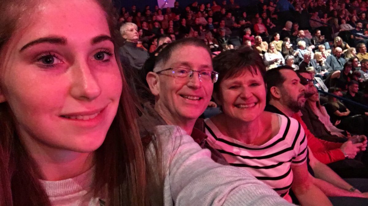 AislingB_x's tweet photo. Happy birthday Caroline, now sit back and watch your daughter ☺️☺️🎊🎊#PeterPanArena https://t.co/V4RgOutY9W