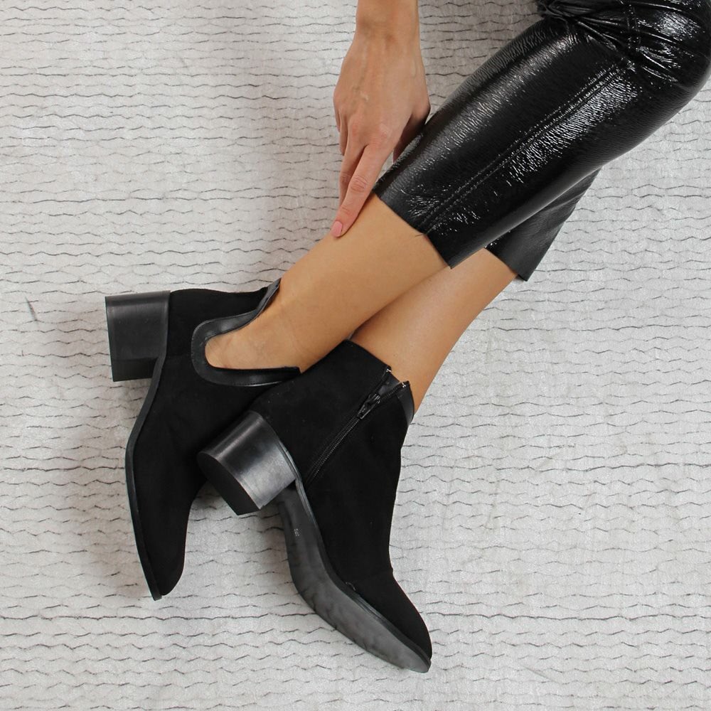 SHOESTIME tweet media