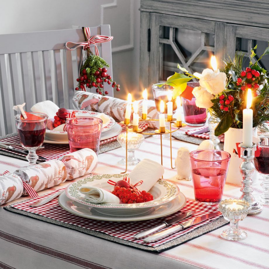 Set the scene for a Christmas day to remember with these gorgeous festive table decoration ideas from <a href="/Ideal/">Ideal</a> 🏡🎁 👉 ow.ly/B0vS30hmS1z