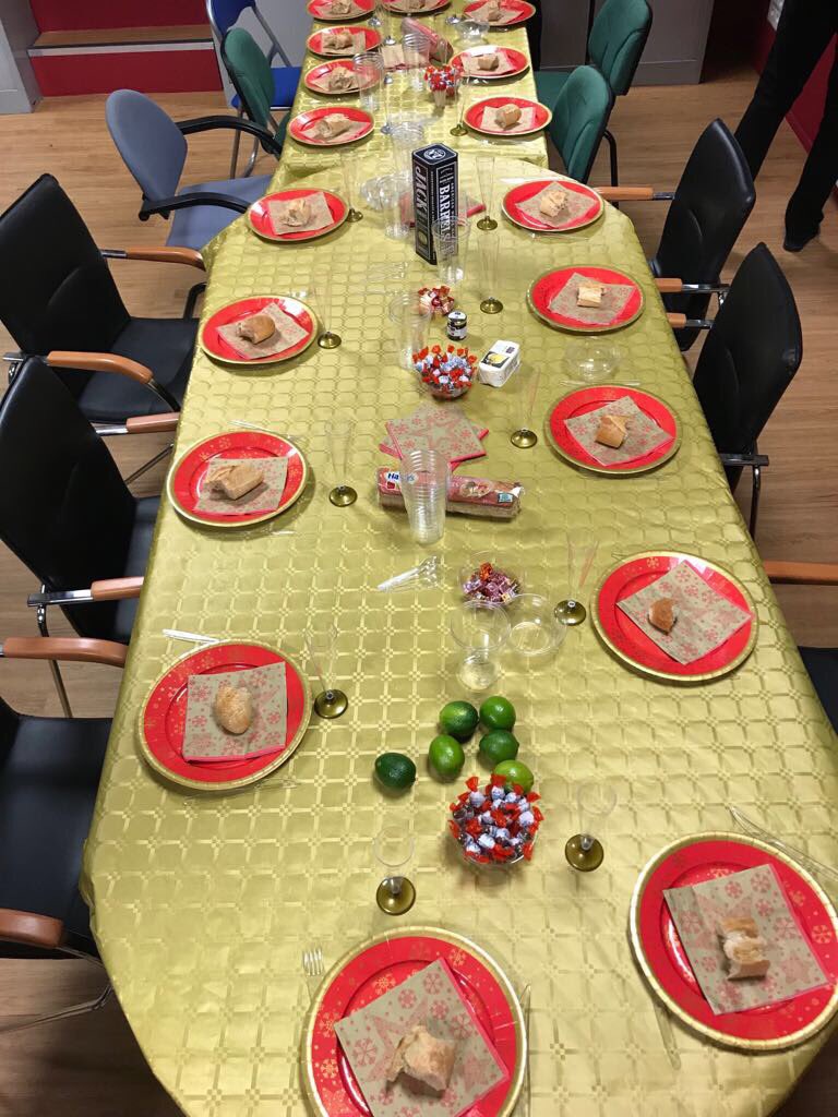 Andr3sFPro's tweet photo. #JAimeMonEquipe l’agence de BLR vous souhaite de très bonne fêtes de fin d’année @MassyCac @arbogas44159518 @Mginistyle @Link012345 @chzcoco1 https://t.co/zpyw6ktgjN