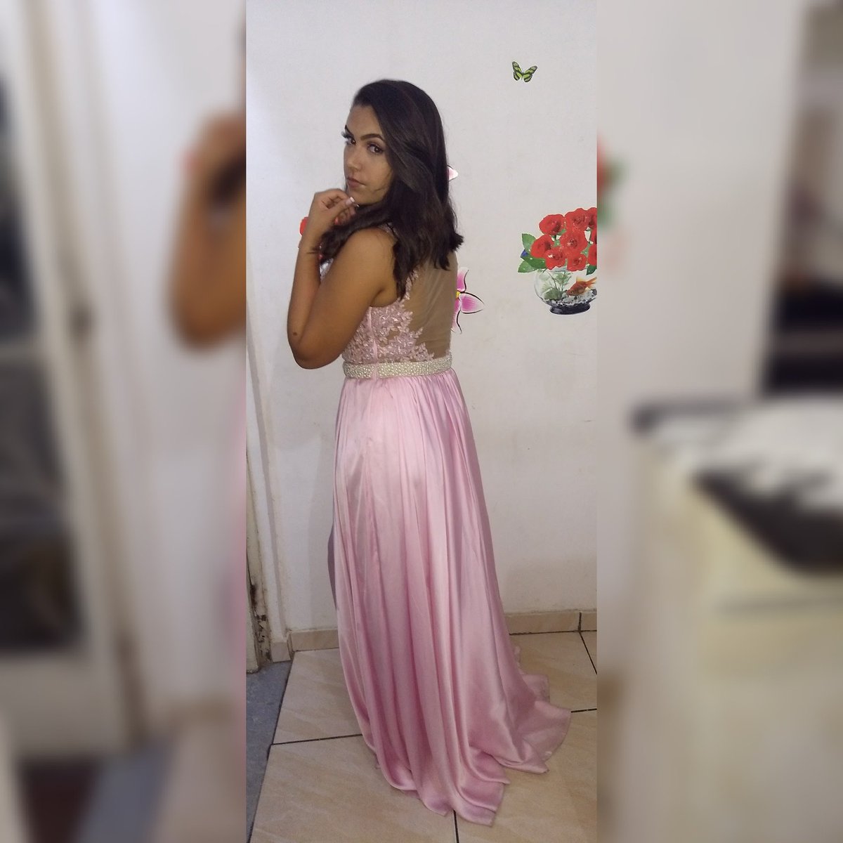 ThuaneMartins15's tweet photo. Nada é tão nosso quanto os nossos sonhos. #formanda2017 🎓✨ https://t.co/Wmkkp63QbT