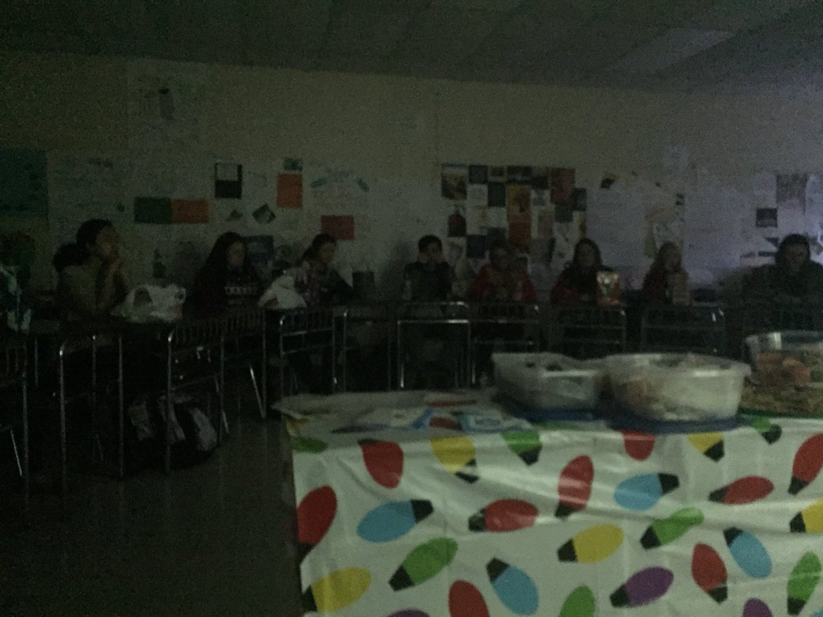 DBTrach's tweet photo. Mindfulness everyday—even the day of vacation! #werocklit #justbe @carmelsupt https://t.co/2Clt4zcBjE
