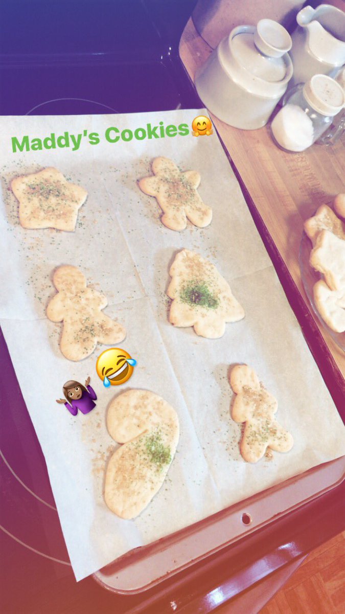 JoyLeanne__'s tweet photo. Cooking with Maddy☺️ #chefMaddy #MaddyFiles https://t.co/rVVNu2T5AU