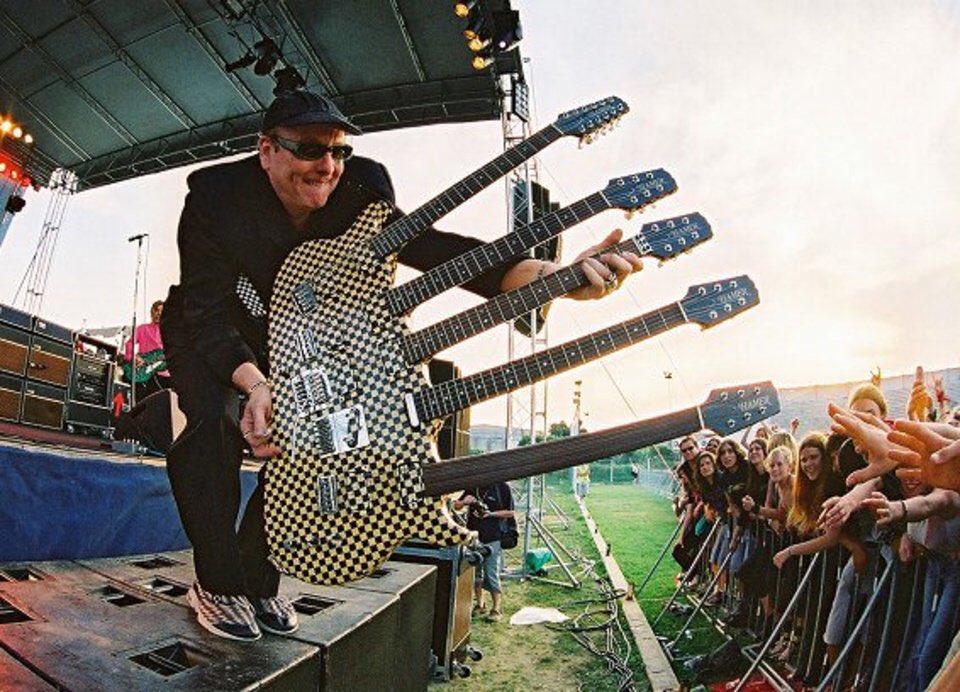 A happy birthday to the great Rick Nielsen!!! 