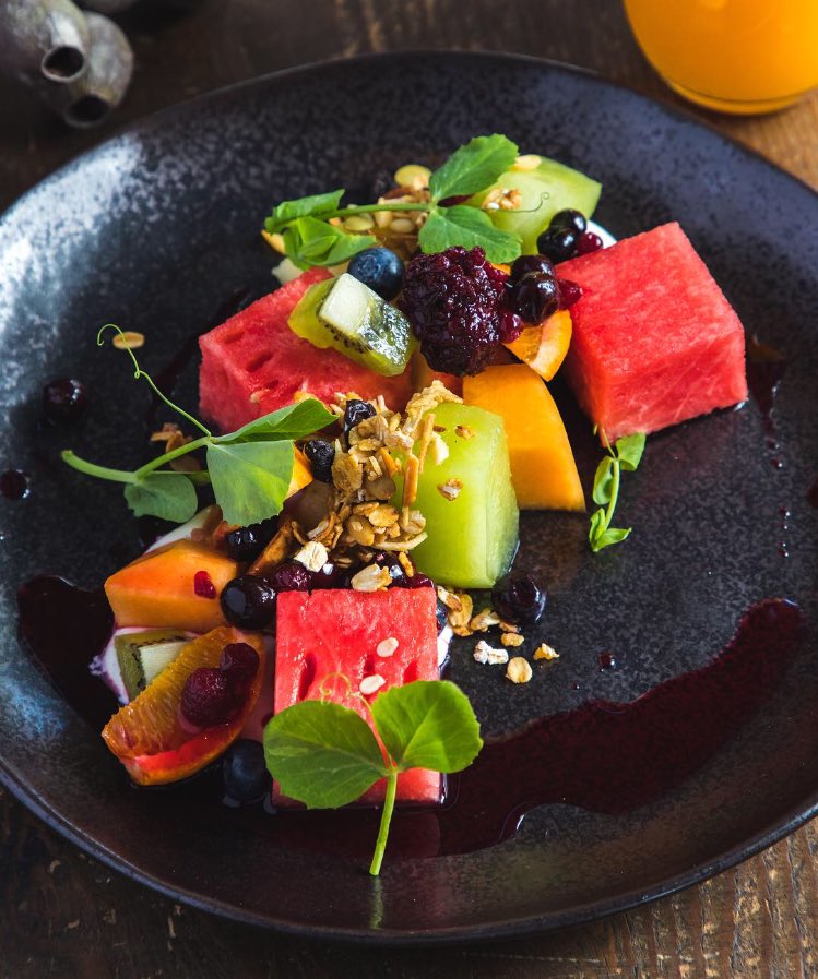 Last day of trade for 2017 today! Open 8am-2pm for Brunch! We thought our festive fruit salad was fitting? 🎄🎄🎄