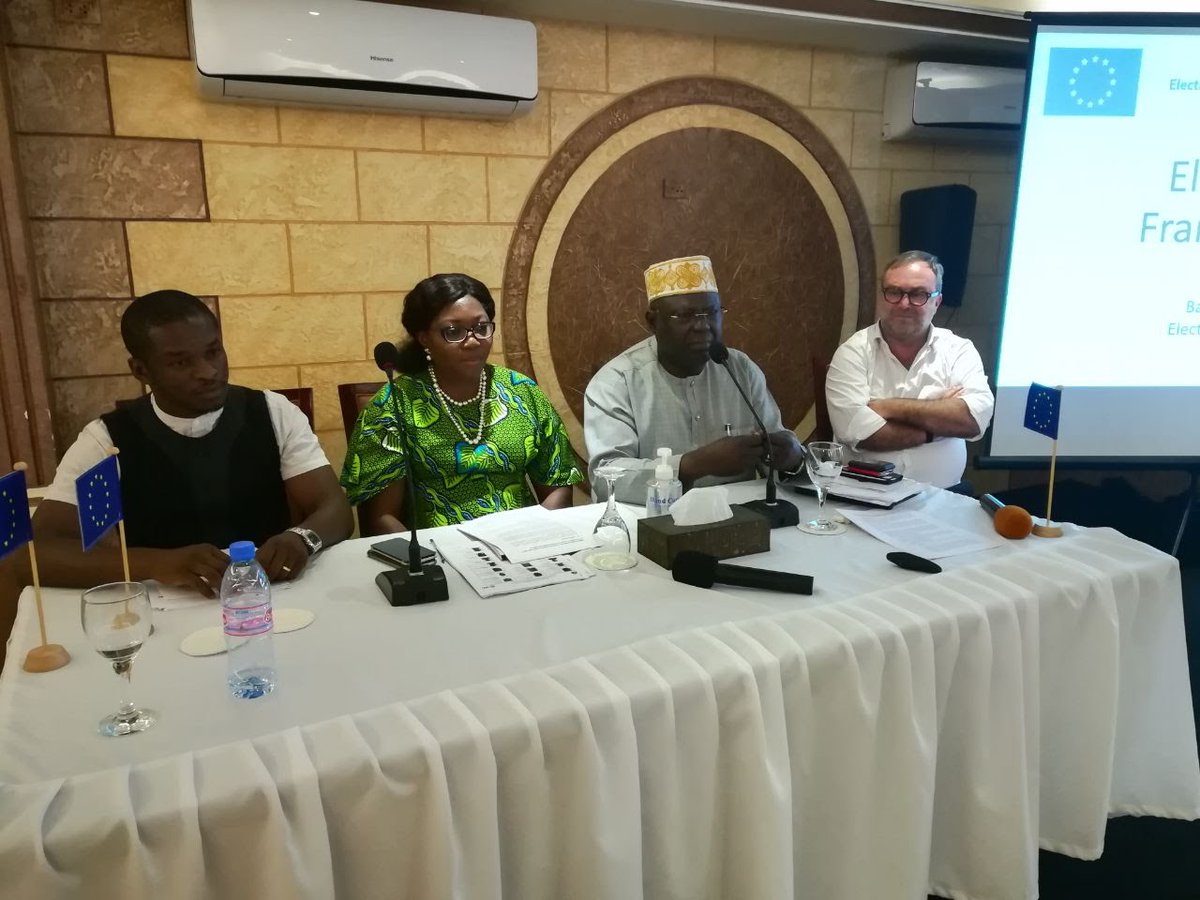 EUEOMLiberia's tweet photo. #ECOWAS full team of experts briefed the #EUEOM short-term election observers in #Monrovia #Liberia today. Our EUEOM observers will be deployed all over the country on Saturday morning. https://t.co/tGaOxaOzfU