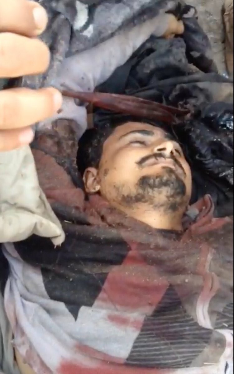 ahmedalashafa's tweet photo. الشهيد علي محمود الشهاري قام مرتزقة العدوان بأسره بعد أن قام بعملية كمين محكمه بحق ٣ أطقم ومدرعه في جبهة الساحل ومن ثم قاموا بأعدامه
ولتعلموا الذين يقاتلون هم قد باعوا من الله انفسهم فداء في سبيله وهذا الشعب والوطن
#شهدائنا_عظمائنا 
سلام ربي عليهم
#اليمن https://t.co/4rVw51MDGF