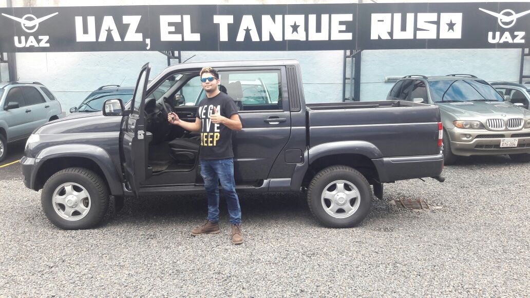 Qmbia_Juan's tweet photo. Aprovechando un breve descanso estuve por Motor Haus y me compré está UAZ made in Rusia 0km te lo recomiendo.. 
Gracias #MotorHaus por traer esta marca a Paraguay..
Conseguí tambien el tuyo llamando  021 605 750
@uazparaguay
https://t.co/Gma6daETbM https://t.co/XrTk7TmDv2