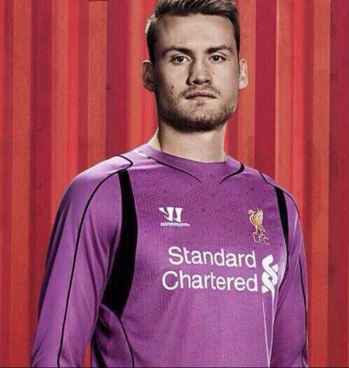 EPLBible's tweet image. Which Goalkeeper would you rather have? 🤔

RT - Purple Bin
Like - Simon Mignolet
