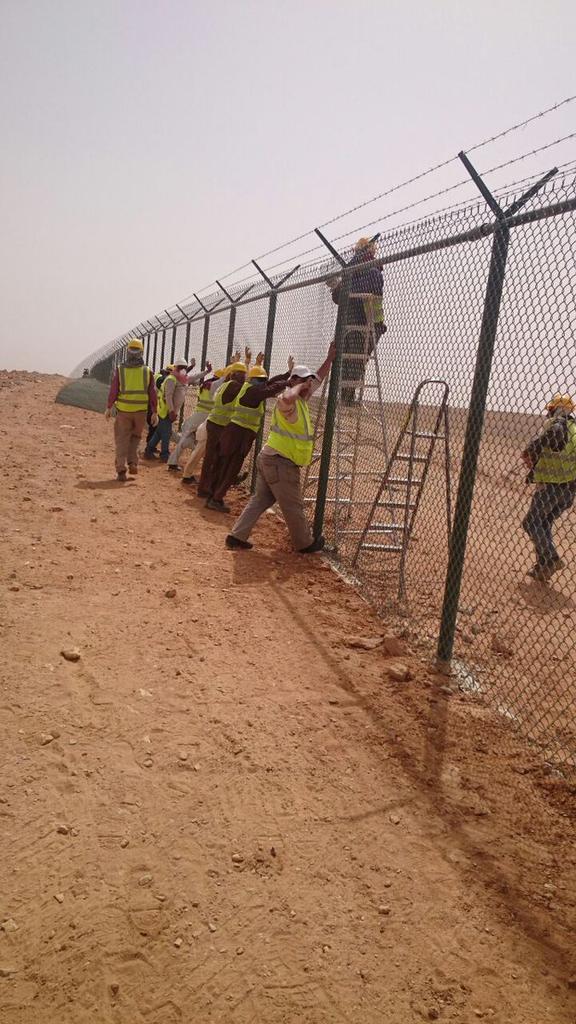 شبوك امنيه وزراعيه
شبوك كسارات 
شبوك طرقات
0569140931