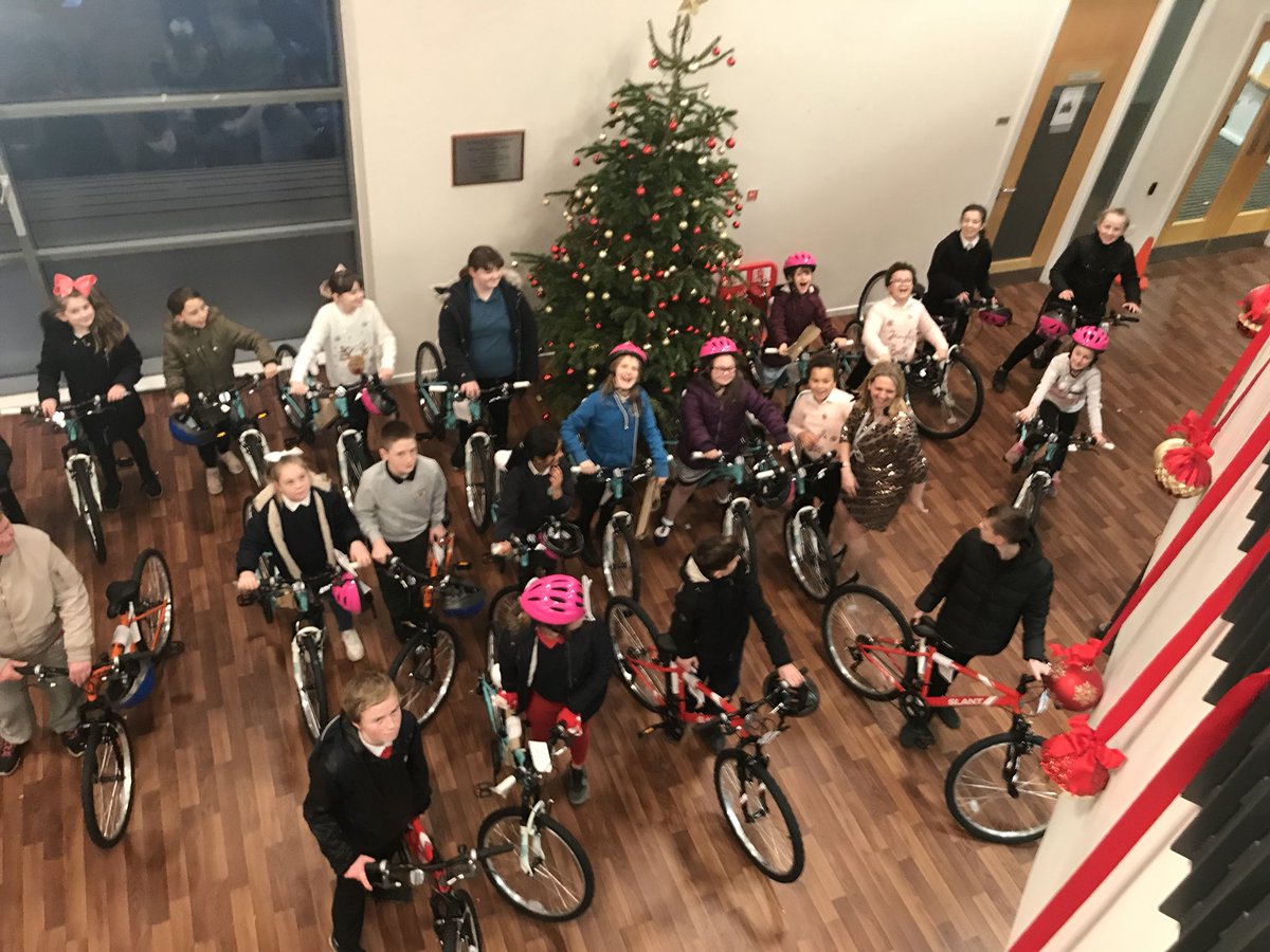 holyroodboxing's tweet photo. Big Shout out to @hibsboy69 @KThomsonAcademy for the kind donations ππ» to the GIFT A KID A BIKE initiative with #5MUproperties and @EdiHelpingHands
Delivering 152 bikes to #Kids in #Edinburgh Communities over the past weeks, inspiring them to keep Fit #Healthy and have #Fun https://t.co/HyvLmyZGIC