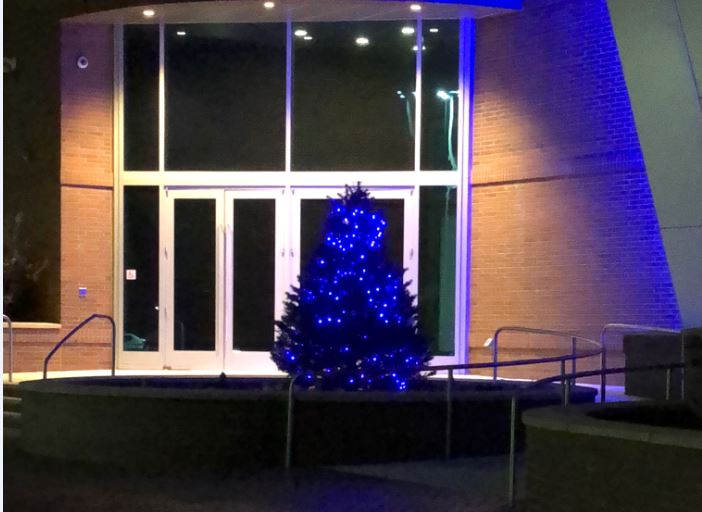 KeanCompSci's tweet photo. Holiday wishes to all from Kean's School of Computer Science @KeanCompSci @KeanUniversity @HackKean #NewYear2018 #CSforAll https://t.co/5dRLgN4iyQ
