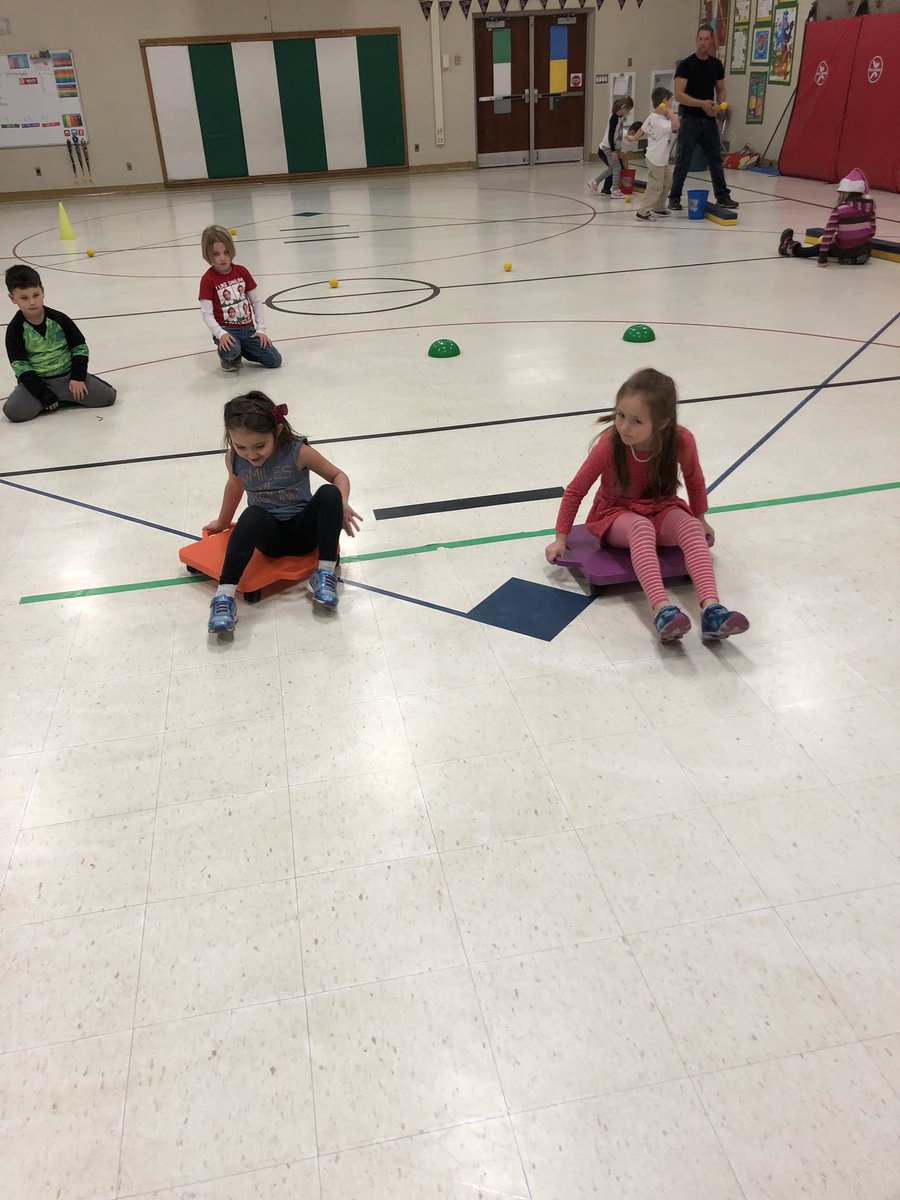 KurtzPe's tweet photo. Winter Wonderland stations today for the last class of 2017! #partner snowshoes #wreathtoss #snowmobileraces #snowballtoss https://t.co/CTh2HC0It1
