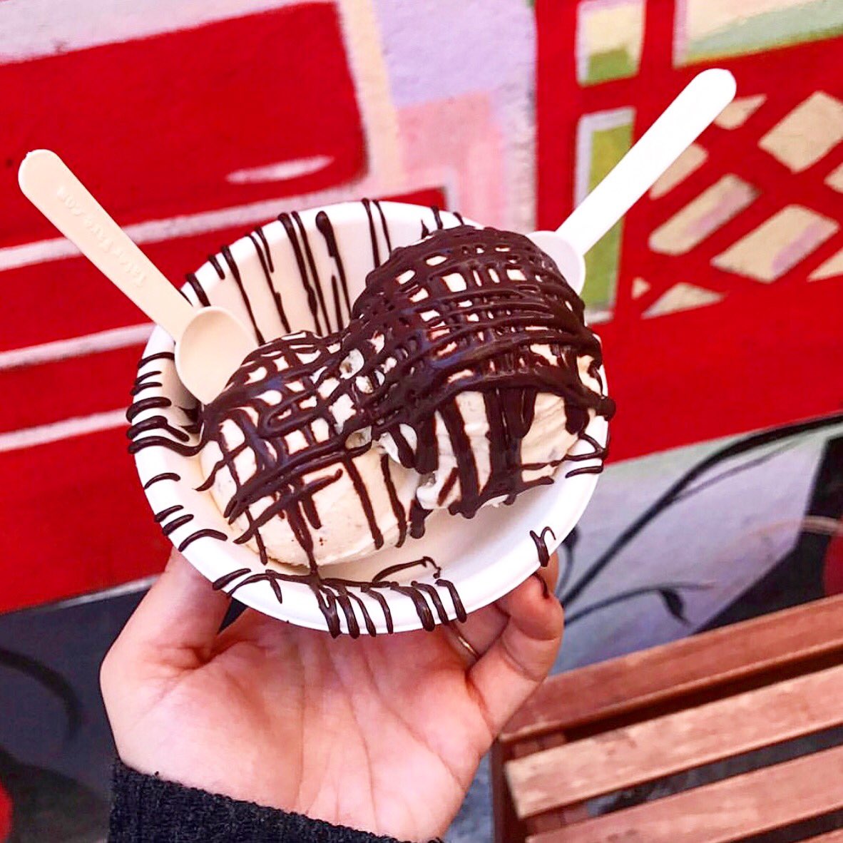 SmittenIceCream's tweet image. When in #pacheights || 😋photo by @mangiamore #getsmitten