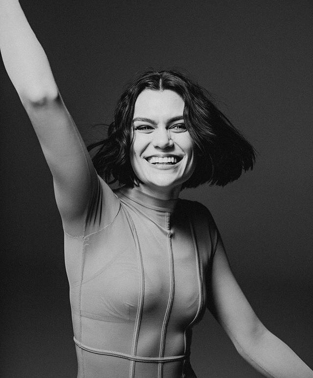 SlayMeJessieJ's tweet photo. #QueenMusicVideo by @JessieJ coming soon !!!!! https://t.co/j0l4fCfQXD