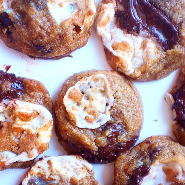 EatPastry tweet media