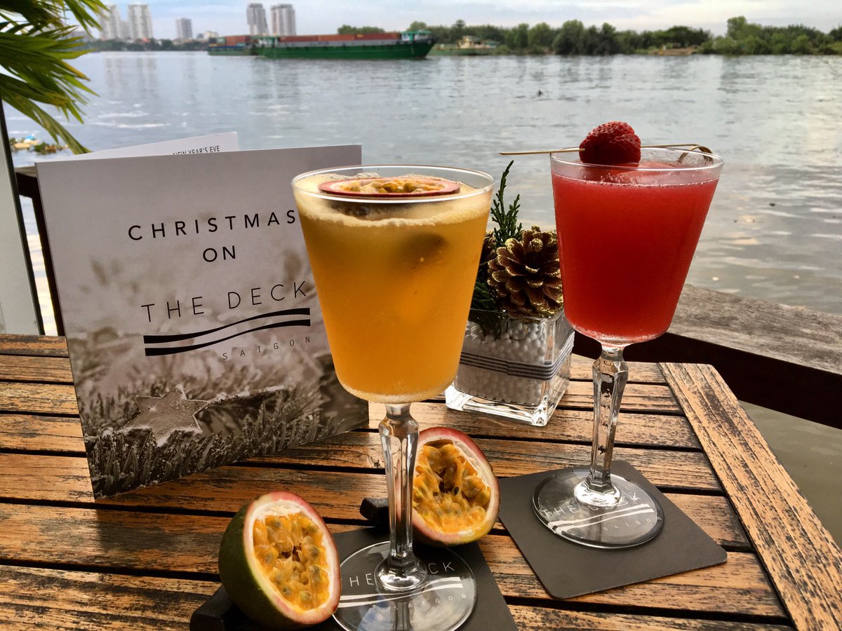 Enjoy the weekend run up to Christmas on The Deck. Go easy and relax with our Seafood Brunch and the launch of our Xmas Champagne Cocktails.