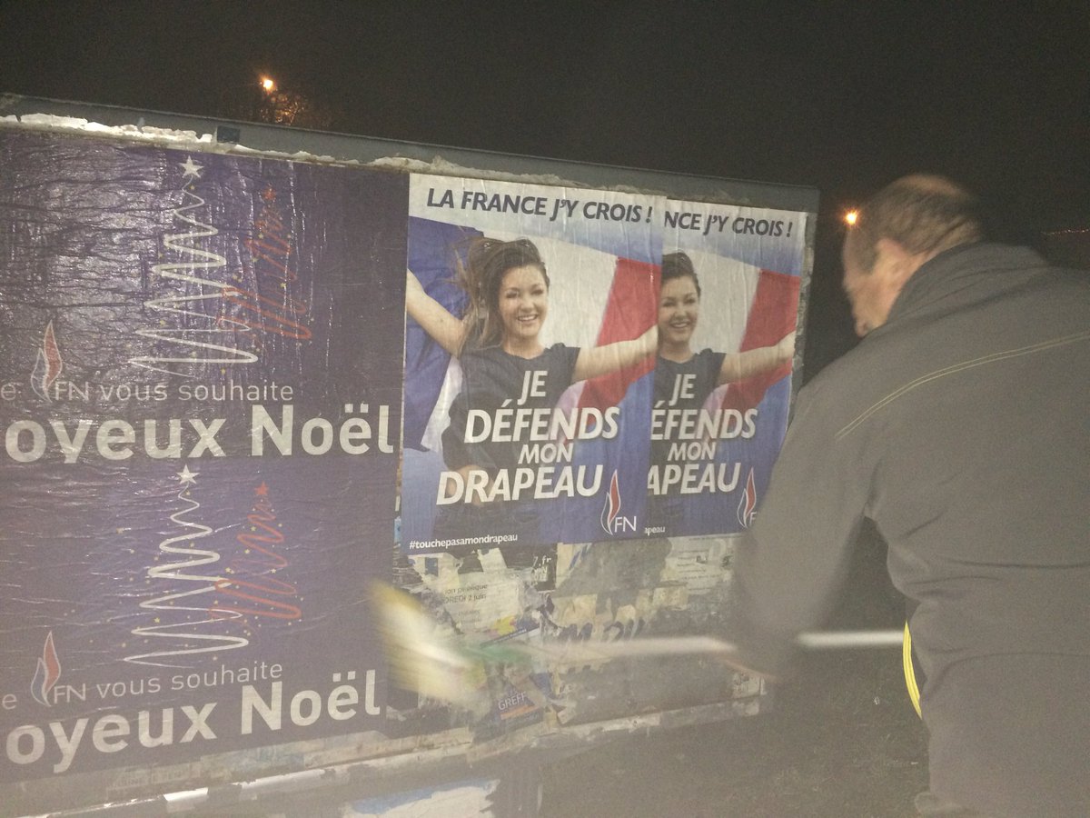 s_delaruffie's tweet photo. Collage hivernal du soir...espoir
#defendstondrapeau #JoyeuxNoel https://t.co/2lU91OQyqZ