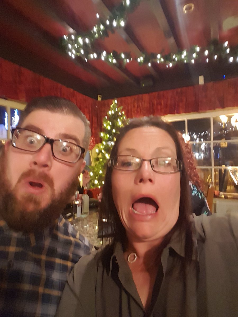 KCurcher's tweet photo. Christmas beers with @Stueypot https://t.co/0HRZ21kKG9