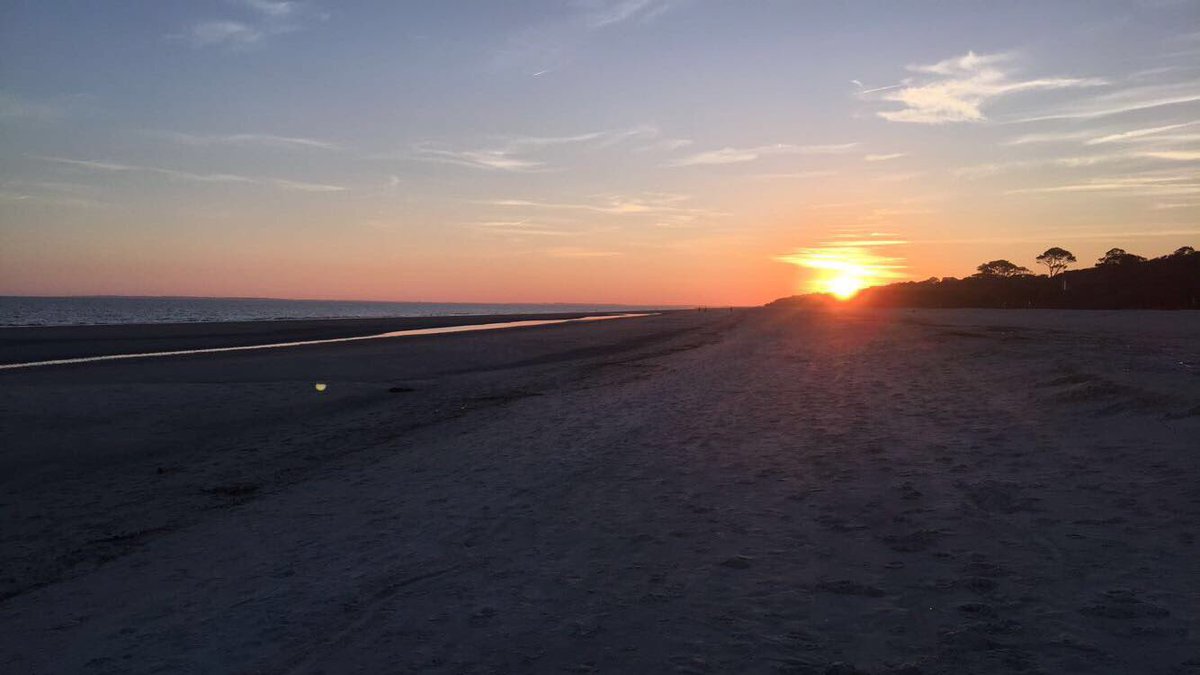 CateKroeger's tweet photo. 1st day was a success!:)) #HiltonHeadIsland https://t.co/4uEmaQeYnq