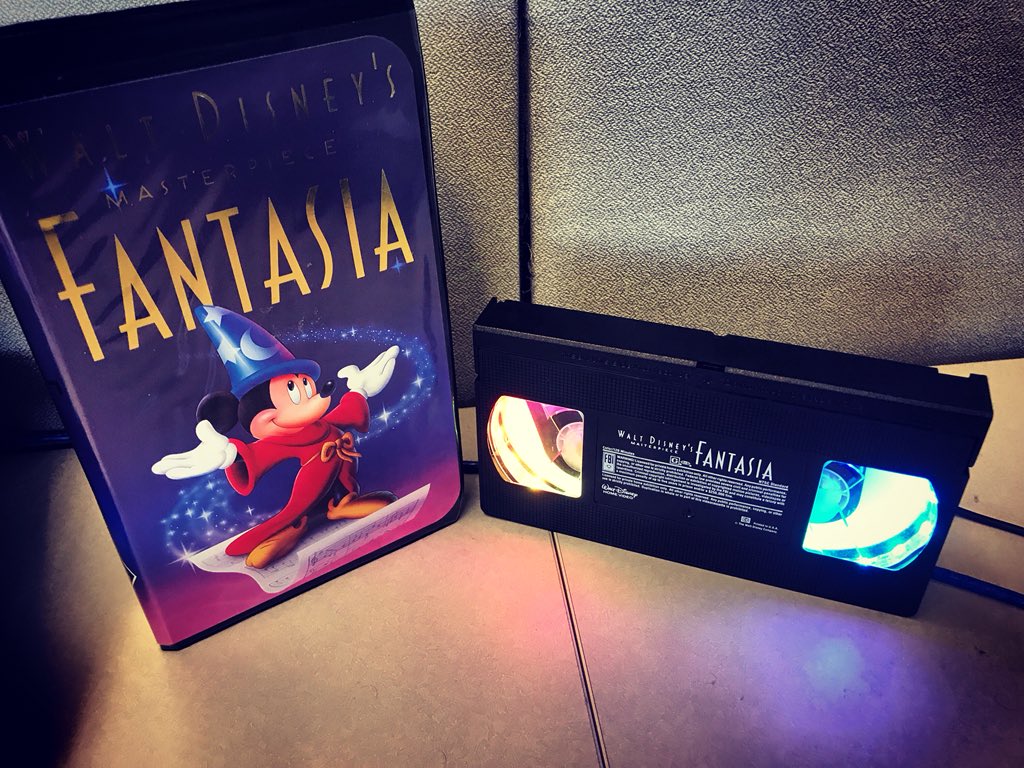 voltagevhs's tweet photo. Customizable VHS lamps. For business inquiries e-mail: voltagevhs@gmail.com. #vhslamps #voltageVHS https://t.co/OVyFWu5F9o