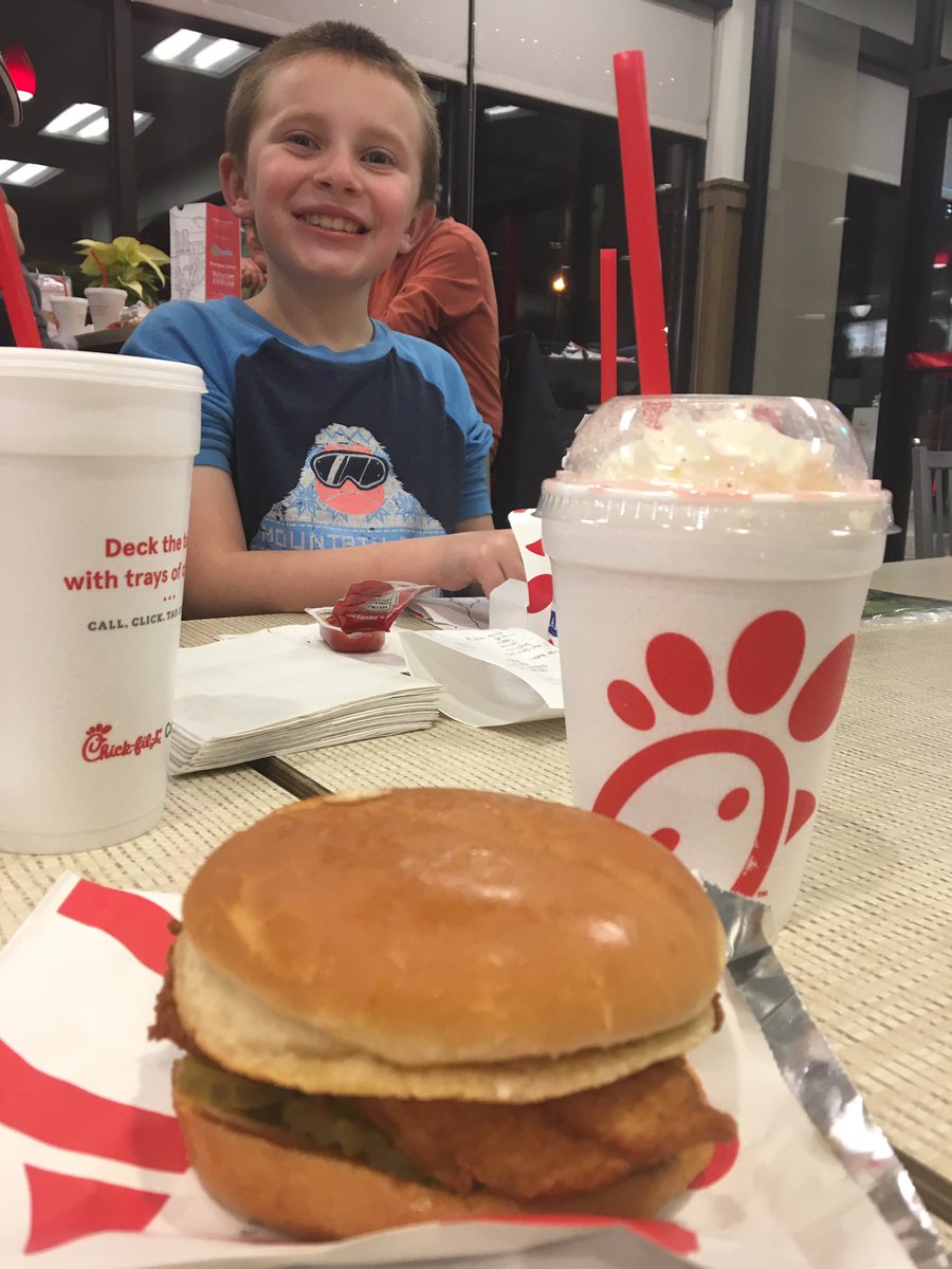 MommyUnj's tweet photo. One of my favorite parts of a #roadtrip is stopping @ChickfilA! I am especially excited for the #PeppermintChocolateChipMilkshake! #chickfila #chickfilamom #milkshake https://t.co/nRaNsUzYda