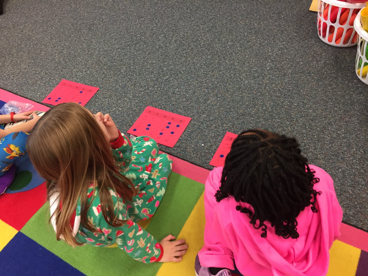CES_CArts's tweet photo. Holiday song singalong bingo with our jammies @CroftonESAACPS #musicalmemories @kauffmanmusic https://t.co/jnwFsoWUZM