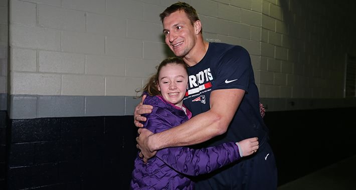 Patriots's tweet photo. A wish come true!

Now in remission after battling leukemia, Caeleigh visited @GilletteStadium for a special meeting with @RobGronkowski. https://t.co/Xc9rz70b0S