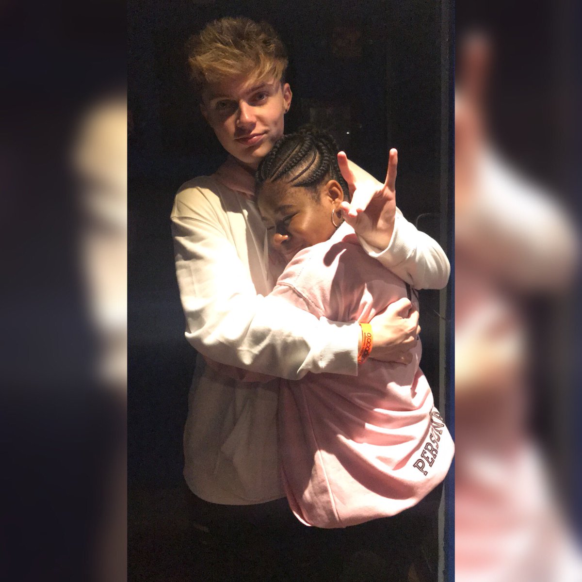 tinykrystal18's tweet image. 21M VIEWS ON THE #PersonalVideo 😱😱 So proud of you @HRVY 🐯 
I love you 💓
#AlphadogFamTour #TalkToYaEP #HARVSTAR 

youtu.be/2YvG0NbYJpE