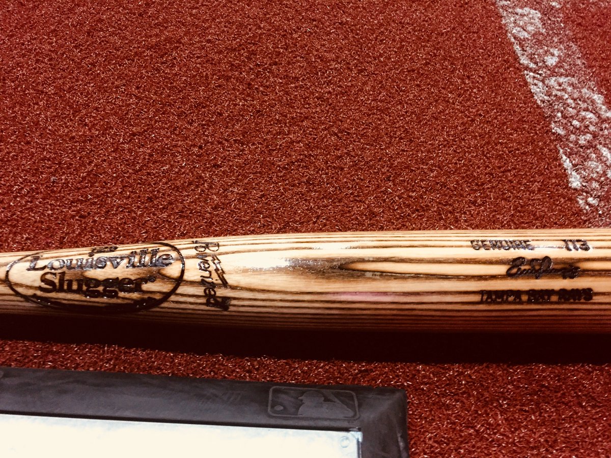 RETWEET for a chance at this Evan Longoria model Tampa Bay Rays <a href="/sluggernation/">Louisville Slugger</a> bat and watch #MLBNBreakdown spotlight the new Giant 3B now!